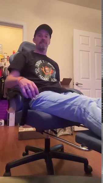 GTPLAYER Ergonomic High Back Pocket Spring Cushion Gaming Chair with Footrest & Linkage Armrests, Black