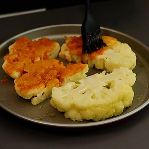 1.5M views · 16K reactions | Everyone loves cauliflower when it's prepared like this #easyrecipes #cauliflower | Ana's Recipes | Facebook