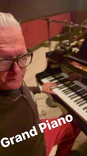 Ronnie King Group on Reels