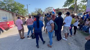 View In front of San Ignacio Cayo Sacred Heart Primary School #7newsbelize | 7 News Belize