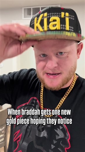 Who’s this?? Palala’s chain keep getting bigger. But only small kine manini minah bird nahten mayjah he sed🤣🤙🏼 #hawaii #local #hawaiikinetingz #hawaiian #haole