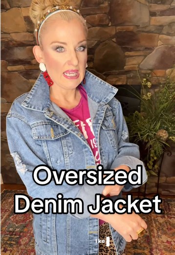 An oversized denim jacket is the ultimate layering essential ✨ Throw it over dresses, tees, or athleisure for that effortless, lived-in look. The relaxed fit gives you comfort and edge all in one — a true year-round staple you’ll reach for again and again. #OversizedDenimJacket #DenimLayering #EverydayStyle #CasualChic #WardrobeStaple @Scacto Corset