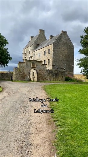 🏰Midhope Castle aka Lallybroch🏰 #lallybroch #castle #Scotland #outlander | Emily in Scotland