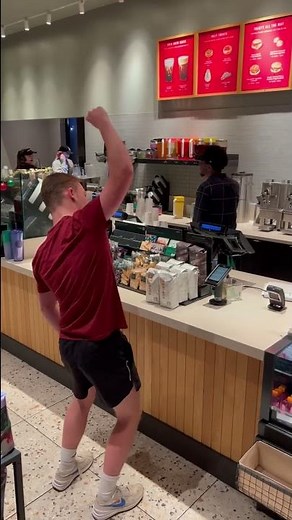 Turned into IShowSpeed for a second (Acting like an NPC in public)