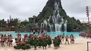 A abertura do Volcano Bay - novo parque Aquático da Universal Orlando Resort #volcanobay | Claudia Travel & Tech