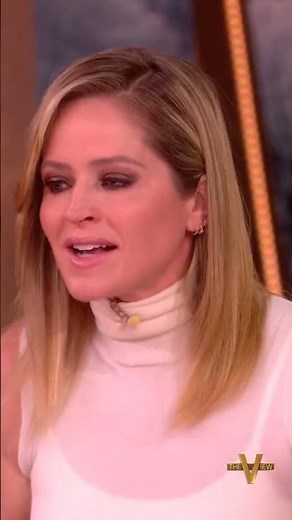 Sara Haines reacts to Bill and Hillary Clinton's depositions on Epstein | The View