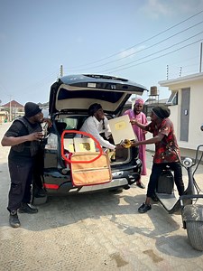 2.8M views · 25K reactions | Golds inside lexus boot | Prophet Movement Comedy TV | Facebook