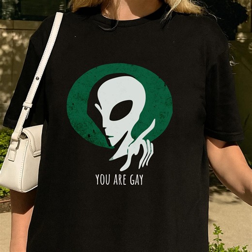 Funny Alien Alien Stage Meme Shirt: Retro UFO Graphic, Relaxed Fit - Etsy