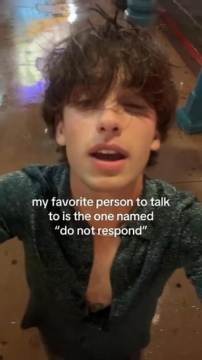 I should call her. The crowd out nooooow | Johnny Orlando