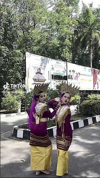 Tari Melayu: Menggali Kecantikan Budaya Kita