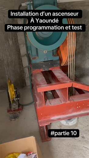 🛗🔥 PROGRAMMATION & TESTS DE NOTRE ASCENSEUR – ICI, ON NE BLAGUE PAS AVEC LA SÉCURITÉBeaucoup pensent qu’un ascenseur, c’est juste une cabine qui monte et descend.Grosse erreur.La vraie sécurité se joue à la programmation :👉🏽 Intelligence des étages👉🏽 Synchronisation des portes👉🏽 Précision des arrêts👉🏽 Gestion moteur capteursEt lors des tests, nous sommes impitoyables :✔️ On pousse la machine au maximum✔️ On simule les pannes réelles✔️ On contrôle chaque sécurité, une par une✔️ On répèt