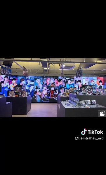 Experience Daybreak Pop-Up Store by Lezhin 2025