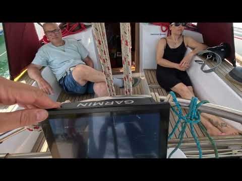 MONTAGGIO DISPOSITIVO GARMIN AIS800