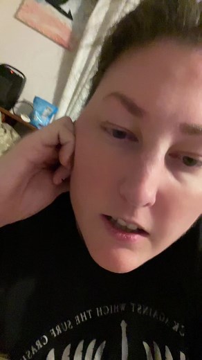 alizzierae (@alibella21) - #asmrtists #kinghobbit #asmronyoutube