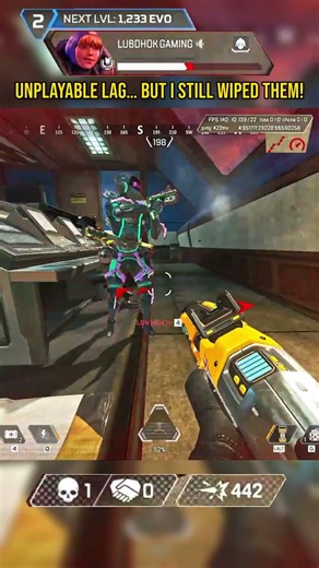 Wattson Clutch… On UNPLAYABLE LAG 😳 | Apex Legends #apexlegends #apex