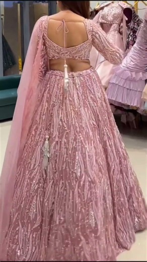 🙋‍♀️New Bridal Lehenga Designs #shorts #fashion #lehenga #lehengacholi #youtubeshorts #trending #yt