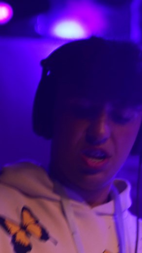 Talented 16-Year-Old Beatboxer Impresses at German Beatbox Championship