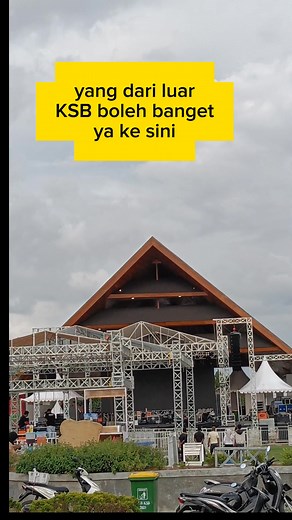 Yang dari luar KSB boleh boleh besok malam minggu Kita jumpa di alun alun kota Taliwang ada konser "ADA BAND " #adaband #konseradaband #cheksound #monetisasikonten #ksbmajuluarbiasa #KSB #banggajadikab | Lindayani Deno