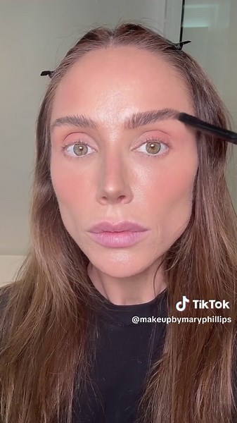 my favorite everyday brow shaping technique! Lmk any questions in the comments as always! #makeuptok #browshaping #browshape #browroutine #browstutorial #browschallenge