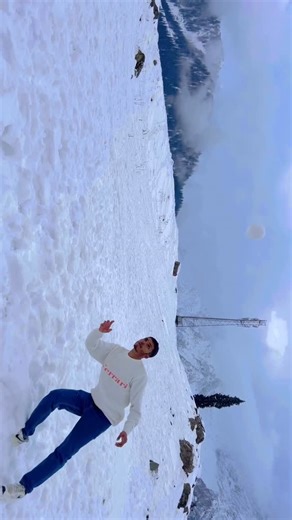 AadiL_ from _kashmir on Instagram: "Cricket in snow 🏏 .. . . . . . . . . . . . . . .#viralreels #trendingreelsvideo #snow #cricket #snowice"