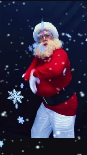 My Santa makeup was calm… until his body decided to start dancing on its own. Holiday magic? Maybe.”