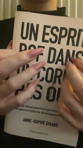 ASMR | Fast book tapping 📖