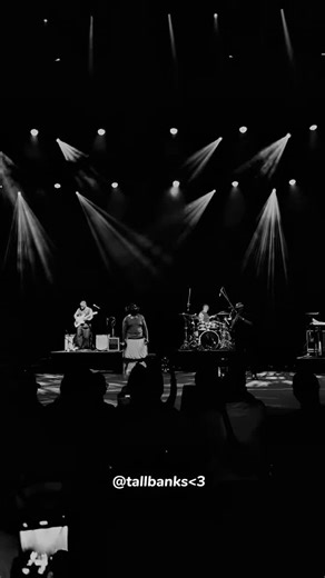 tall.banks on Instagram: "Sjava Amashidi Amhlophe Lyrics #lyrics #instagram #instagood #instalike #fyp #music #love"