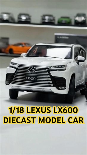 1/18 Lexus LX600 Die-cast Model Car.