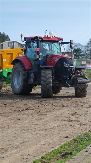 @agrivideosbydono1 on Instagram: "Case IH Puma 150 & Benne Joskin Trans-KTP 2250 #caseih #joskin #farm #tractor #agriculture"