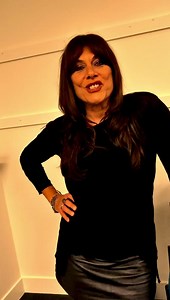 Ally Fowler of the Chantoozies along with Brian Mannix ,David Sterry ,Scott Carne ,Fred Loneragan & Wilbur Wilde @ Star Casino Gold Coast Fri 23 July 8pm .. Ally Fowler will be bringing you her massive Chantoozie hits to the stage💃🏾 Witch Queen ,Wanna be up,He’s gonna step on you again , Love the one your with & many more 80s gems.. 🔥 Don’t miss this Stella line up!🌟⚡️ | Absolutely 80s presents