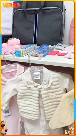Cresci e Perdi Jaraguá do Sul on Instagram: "Reposição de saída maternidade e bolsa maternidade indo para a frente de loja 🦒✨ ⏰ Horário de Atendimento: 👉 seg à sexta (09h às 18h) avaliação até 17:30h. 👉 sábado (09h às 13h) avaliações até 12:30h • sem fechar ao meio-dia! Compramos: ✅ Roupas RN ao 16 ✅ Calçados ✅ Fraldas ✅ Brinquedos ✅ Carrinho de bebê ✅ Bebê conforto ✅ Enxovais ✅ Banheiras, trocadores e todos os itens do universo infantil 📍Localização: ➡️ Avenida Marechal Deodoro da Fonseca, 