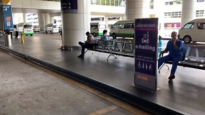 4.2K views · 261 reactions | Need to catch a ride via the e-hailing service at KLIA? Just look out for the signage in the terminal to lead you to the pick-up point!   Door 3, Level 1, KLIA #MYairportsfacilities #ehailing #travel #KLIA | Malaysia Airports | Facebook