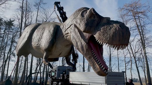Eröffnung: Dinoland auf Schloss Katzenberg