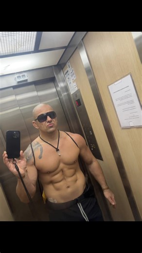 Os vídeos de KAMIL LIPSKI | PERSONAL COACH (@coachkamillipski) com Mtg - Taca no Dj - DuCerra & MC John JB & GORDÃO DO SN & Dj Vinny Prod.