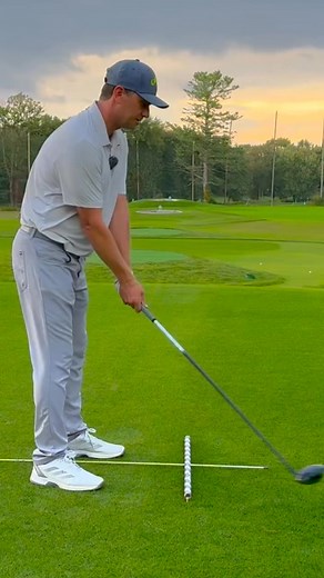 Most golfers kill their driver before they even swing—by taking practice swings and slamming the club into the ground. That move belongs with your irons, not the big stick. With driver, the goal is opposite: you’re trying to launch it on the upswing. That’s why the best habit you can build is to hover the clubhead a few inches off the turf before you go. Here’s why this matters: 🔥 It sets up the correct upward angle of attack. 🔥 Trains you to sweep, not chop. 🔥 Instantly helps players who get