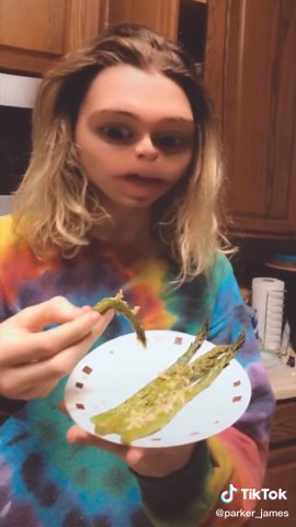 Hilarious Dinosaur Club Comedy Moment with Steven