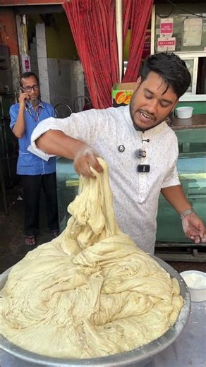 It swells a lot due to the use of yeast #shorts #valofood