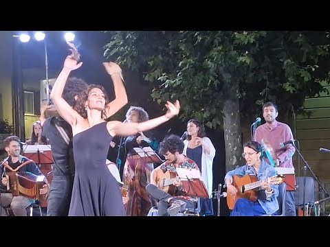 Orchestra Etnomusa di Sapienza di Roma.Canti e ballate popolari etnici "Tammuriata "