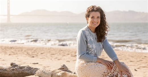 Woman Gets Nearly 2,000 Responses After Launching Billboard Campaign To Find Love