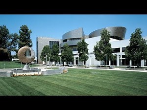 The Cerritos Public Library | Dunyo kutubxonalari: Cerritos Kutubxonasi