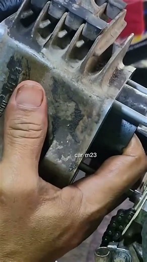 bike engine explained in hindipiston cylinder enginetwo wheeler enginebike engine basic knowledge