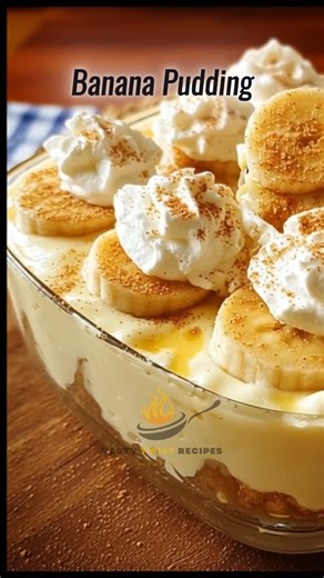 Creamy, sweet, and comforting ✨ — classic banana pudding layered...