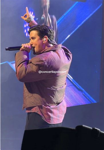 Kendall's Moment at the Big Time Rush Concert