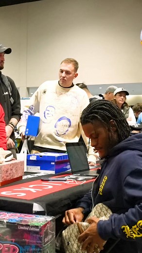 Was This A Fair Deal At Sneaker Con #sneakers #Chicago #comedy #shorts #funny #funny | Culture kickstv | Facebook