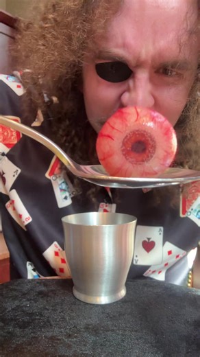 Keep an eye out for magic #magic #eyeball #insane #sleightofhand #magician