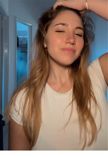 Chiri Francesca: New Trends and Fun on TikTok