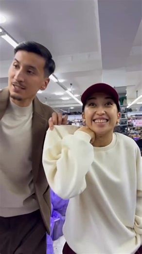 Sevinch Boboqulova on Instagram: "😂😅😅 #🎂要怎麼不經意的讓另一一半看到這篇文👀 儀式感滿滿🈵🔜蛋糕小熊蠟燭旋轉褸盒🕯️ 嘿~閉上眼睛～許個願吧✨ 希望你的願望會實現 （偷偷按下機關）有我幫你準備的小驚喜唷 ⚠️ 商品是蛋糕小熊機關盒 沒有附戒指💍禮物要自己準備唷 流行周邊好物推薦搜尋 ✨ 玩具公仔搜尋🔍 寵物周邊搜尋 🔍 勗新商品資訊請看限時動態精選💭 下單方式🛒 🔜留言”+1；小編火速回覆你下單資訊 🔜留言”+1； 小編火速回覆你下單資訊 可自行截圖商品私訊購買‼️ 付款方式 台灣地📦匯款、ATM轉帳（可無摺）、街口支付 支持全球順豐配送🌍微信、支付寶收款 國外配送約2週左右 因天氣、不可控因素可能延誤 能接受再下單🗳️可詢問客服配送進度."