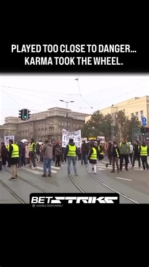 If you’re all about catching the slickest Instant Karma moments:↴ ⚙︎ We dive into the depths of the internet to scoop up the most epic Instant Karma clips and drop them here. ⚒︎ Check our posts & lock in your favorites. ☛ DM us anytime for credit or removal. #viral #fyp #explore #fypシ #instantkarma #justiceserved #caughtoncamera #funnyfails #satisfyingmoments | smackedbylife