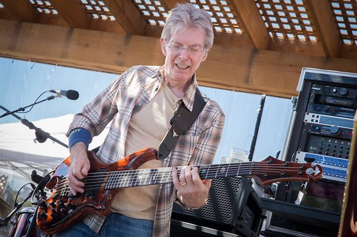 Grateful Dead bassist Phil Lesh, RIP