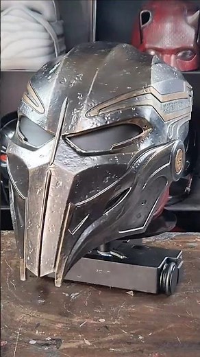 Predator Badlands Helmet